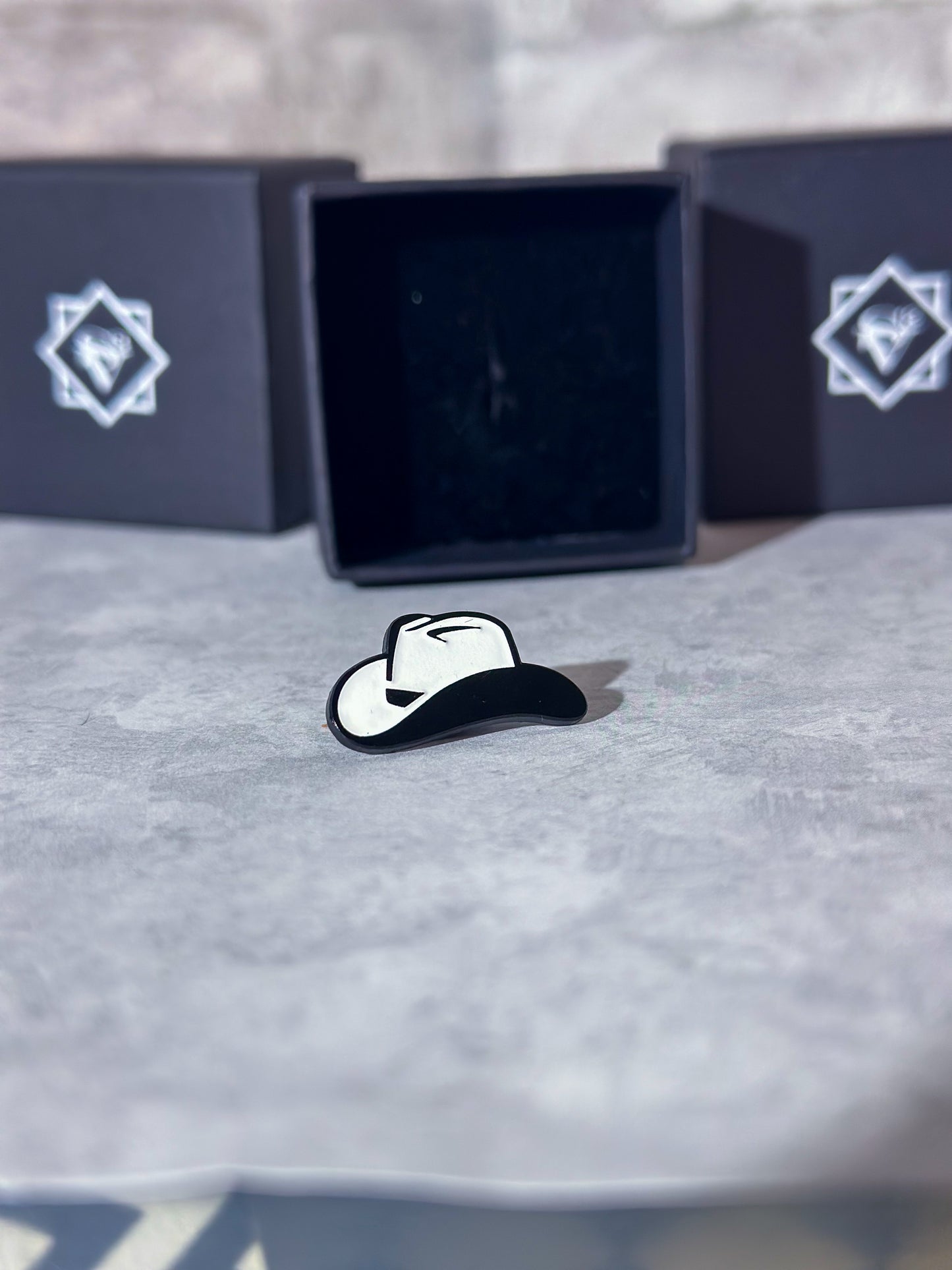Sombrero pin