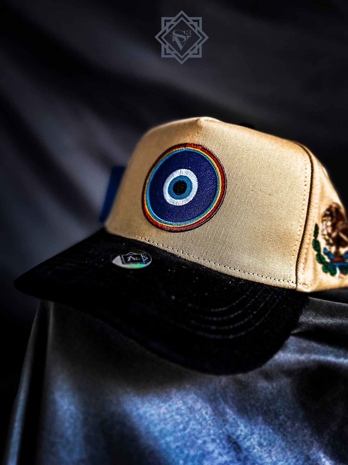EYE HAT (OJO AZUL)